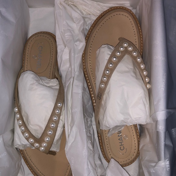 Authentic CHANEL Pearl Thong Sandals 36.5 - Picture 9 of 13